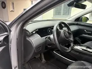 Hyundai Tucson 1,6 T-GDI 4WD 48V Prestige Line DCT SUV   Geländewagen Bild 3
