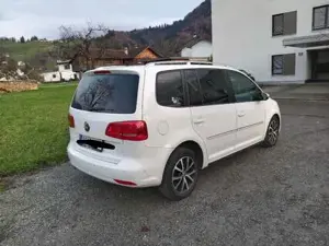 VW Touran Bild 2