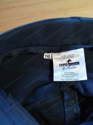 Reithelm mit Hosen, Schuhen und Helm Bild 5