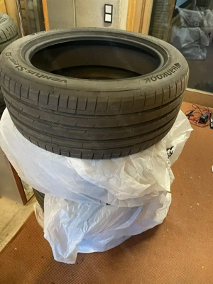 Hankook Ventus S1 evo3 Sommerreifen 255 45 R19 104Y TESLA neu Silence