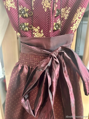 Dirndl bordeaux und gold Bild 4