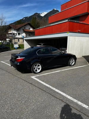 BMW E60 530d Limousine Bild 3