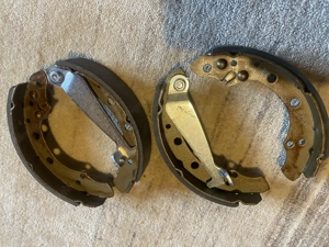 Neue Zimmermann Bremstrommeln und Bremsbacken Hinterachse für Fabia, Polo, A2 oder Ibiza Bild 3