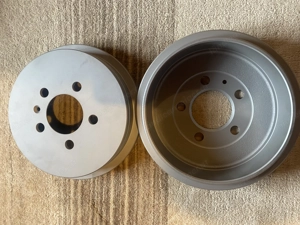 Neue Zimmermann Bremstrommeln und Bremsbacken Hinterachse für Fabia, Polo, A2 oder Ibiza Bild 4