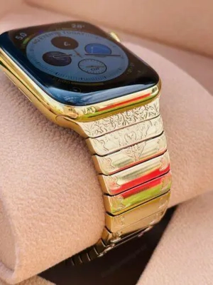 Apple Watch Series 10 UHR