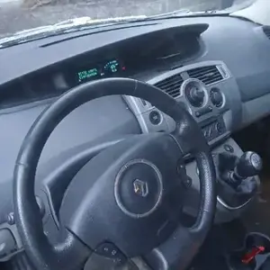 Renault Scenic 1,5 TDCI Bild 4