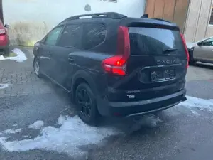 Unfallfahrzeug Dacia Jogger Bild 8