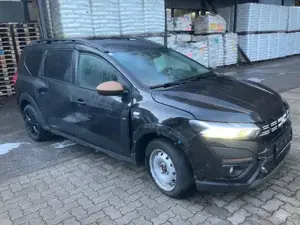 Unfallfahrzeug Dacia Jogger Bild 10