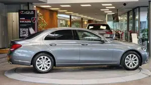 Mercedes-Benz E 220 Bild 14