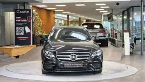 Mercedes-Benz E 220 Bild 2