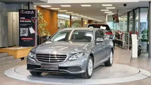 Mercedes-Benz E 220 Bild 12