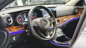 Mercedes-Benz E 220 Bild 20