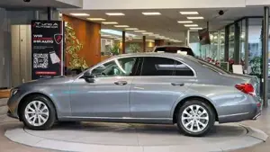 Mercedes-Benz E 220 Bild 7