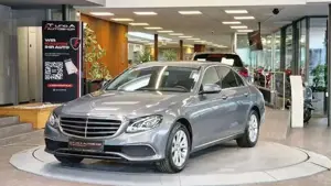 Mercedes-Benz E 220 Bild 17
