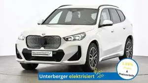 BMW iX1 xDrive30 M Sportpaket // Head-Up // DAB-Tuner