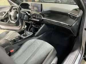 Peugeot 2008 Bild 16