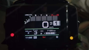 *Verkaufe* Yamaha MT-09 SP *Wenig Km* Bild 6