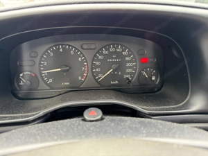 Ford Mondeo 1,8 Champion Bild 4