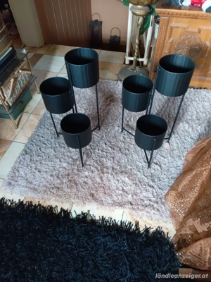 Blumenständer  schwarz Neu!