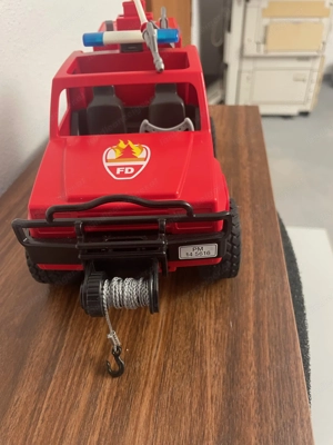 Playmobil Feuerwehr Löschfahrzeug + Hubschrauber Bild 2