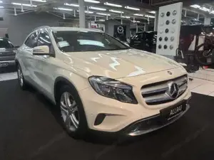 Mercedes-Benz GLA Bild 2