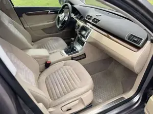VW Passat Bild 16