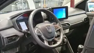 Dacia Sandero Bild 18