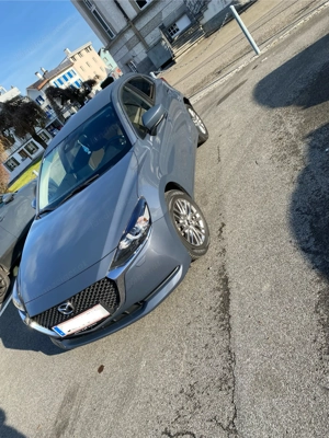 2021 Mazda 2  G90   Takumi Bild 4