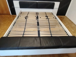 Bett mit LED Beleuchtung  Bild 4