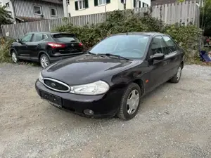 Ford Mondeo 1,8 Champion Bild 2