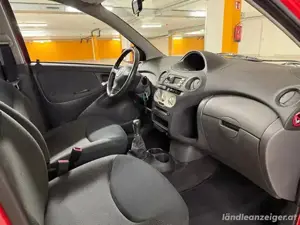 Toyota Yaris NUR 43.000KM Tüv NEU Öamtc Bild 5