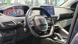 Peugeot 5008 Bild 17