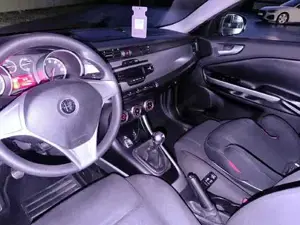 Alfa Romeo Giulietta Bild 6