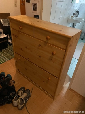 Schuhschrank zu verschenken 