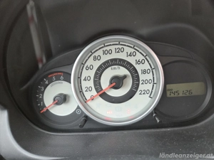 Mazda 2 2009  Bild 3