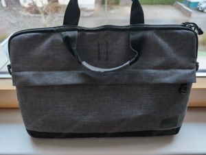 Neuwertige Laptop-Tasche als Geschenk