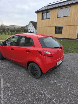 Mazda 2 2009  Bild 7