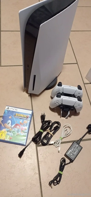 Sony PlayStation 5 Ps5 + 2 controller  Bild 2