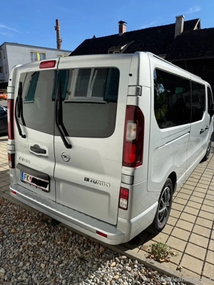 Opel Vivaro Bild 2