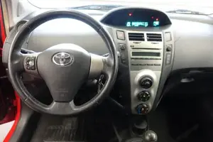 Toyota Yaris Bild 5