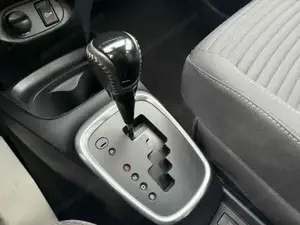 Toyota Yaris Bild 15