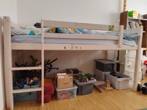 Hochbett mit Rutsche gratis gegen Abholung 