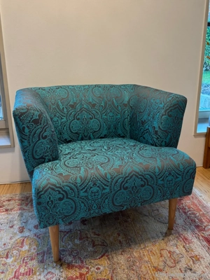 Sessel mit Ornament-Muster