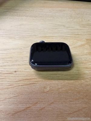 Apple Watch Series 4 (44mm) Bild 3