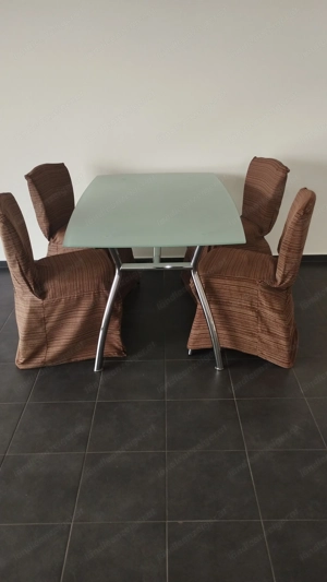 Eleganter Glastisch mit 4 Stühlen 