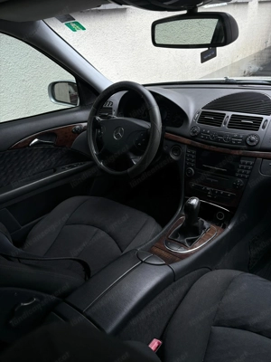 Mercedes Benz E200 CDI  Bild 2