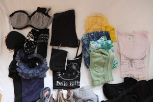 Großer Sack Kleidung   ca.Größe M Bild 3