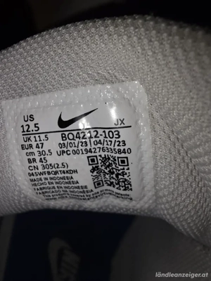 Sneaker Turnschuhe Bild 3