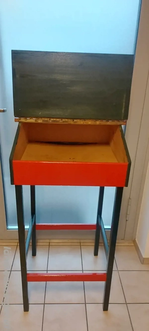 Stehpult mit Ablagefach Bild 2