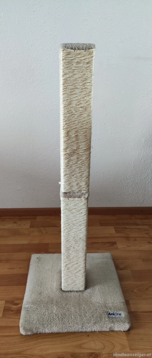 Verschenke Kratzbaum   Kratzsäule 